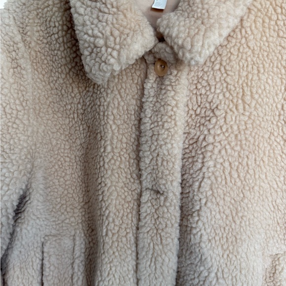 COS teddy coat - AS NEW - Picture 3 of 10